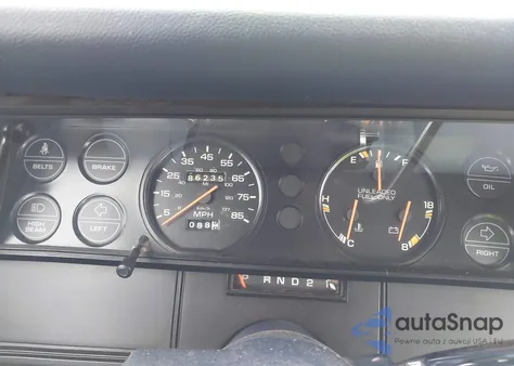 1985 Plymouth Reliant z USA, uszkodzony, nr VIN 1P3BP26C2FF159366